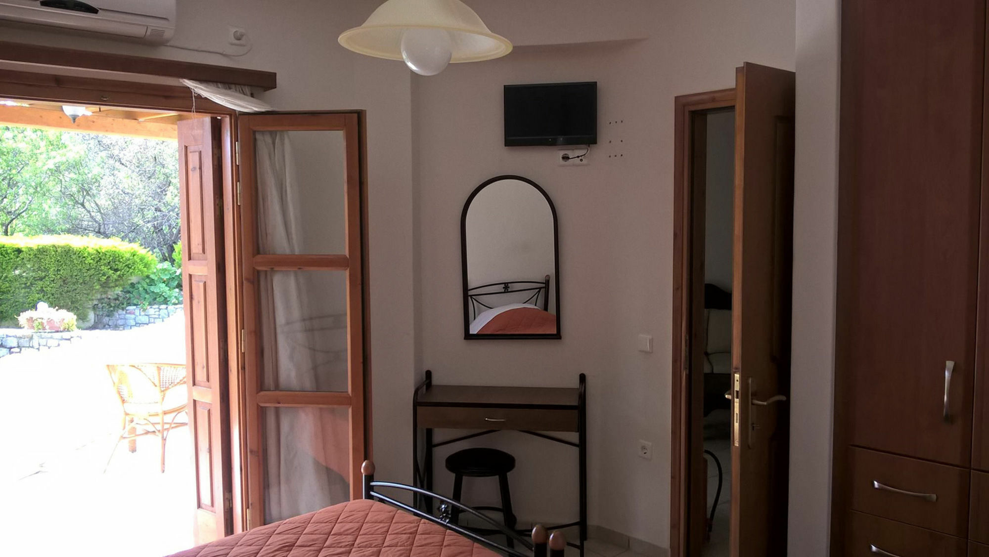 To Pithari Skyros Exterior foto
